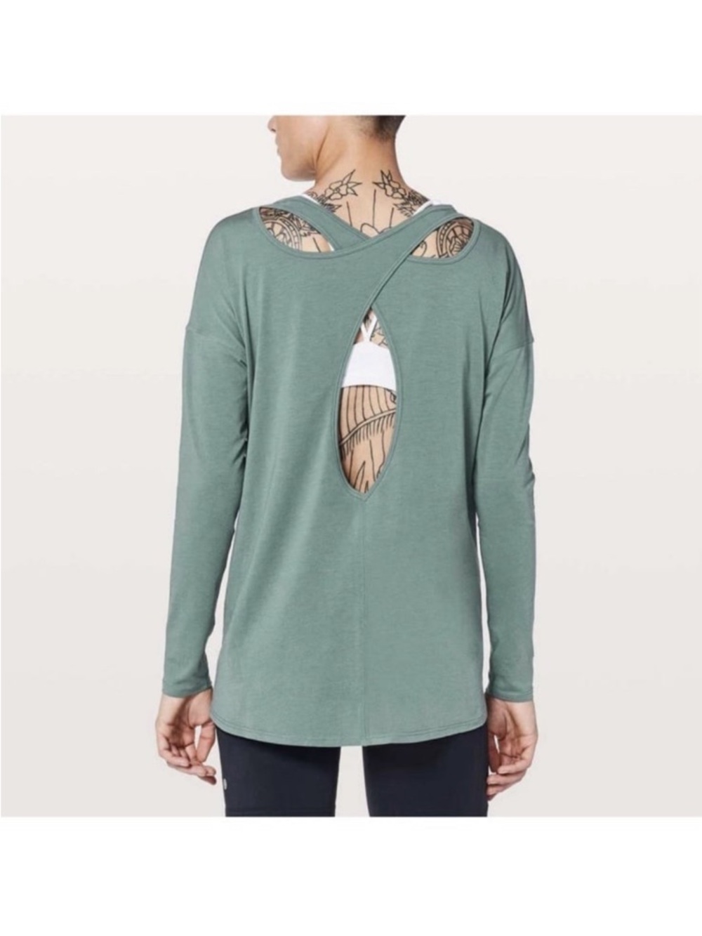 Lululemon Back Into It Long Sleeve Shirt Sage Green Strappy Keyhole Back 12